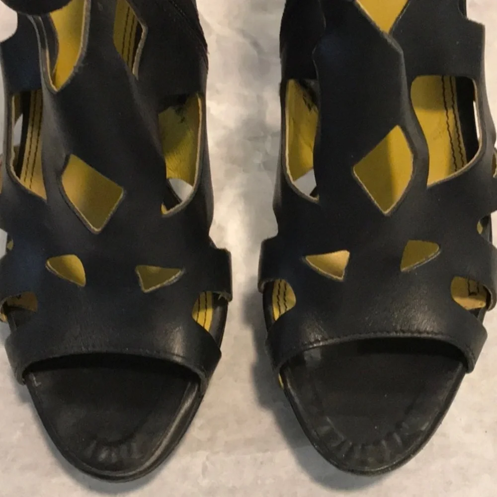 Pour La Victoire  Caged  Platform Genuine Black Leather Cage Style Heels
